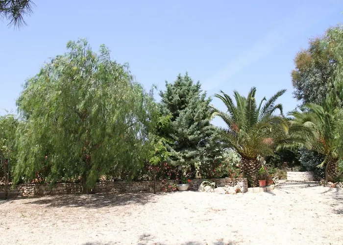 Beatrice Villa Serranova